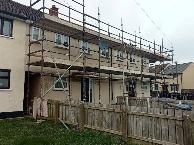 Professional insulation installation team